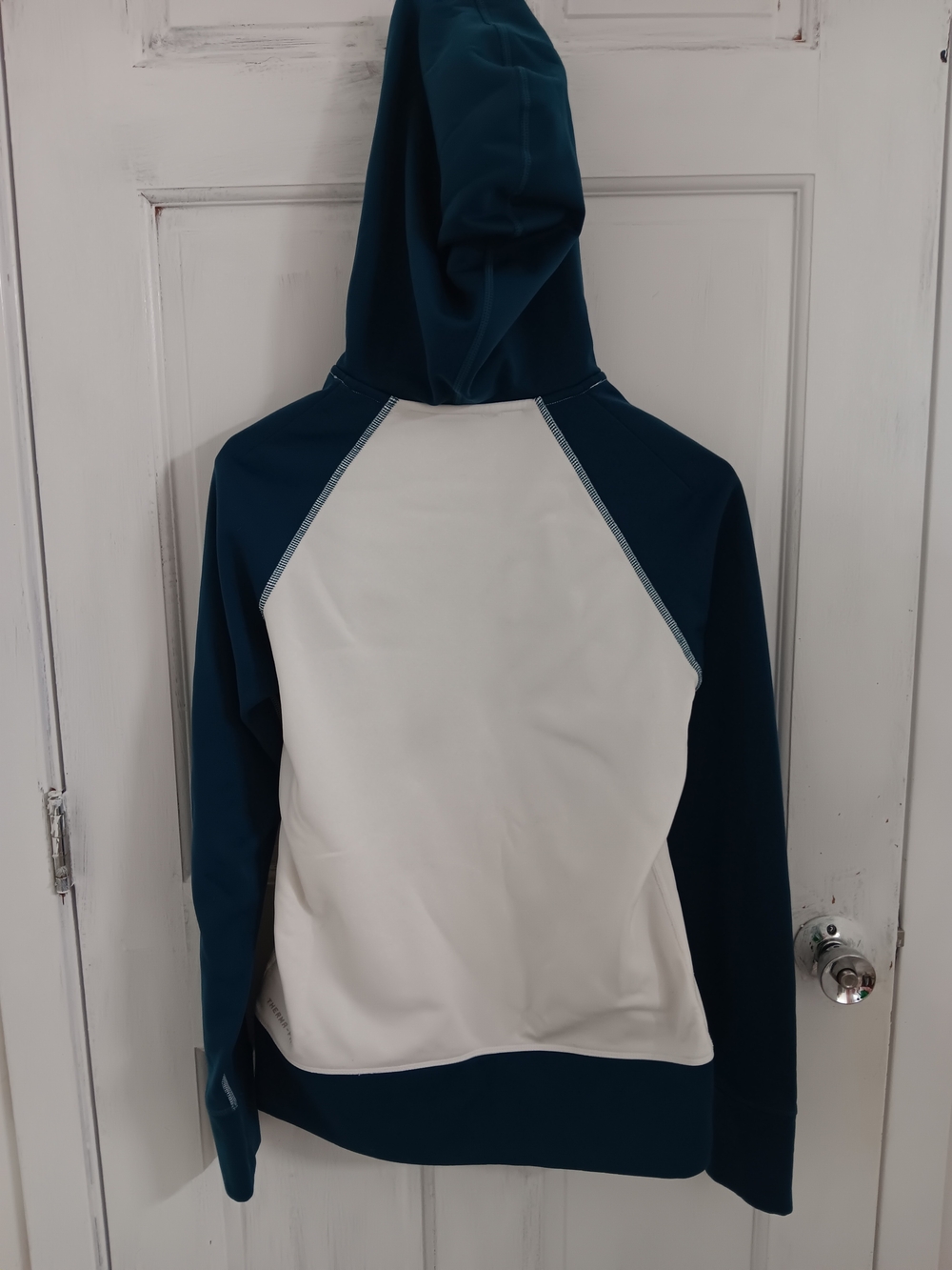 Nike White And Teal Therma Fit Pullover - Picture 2 of 2